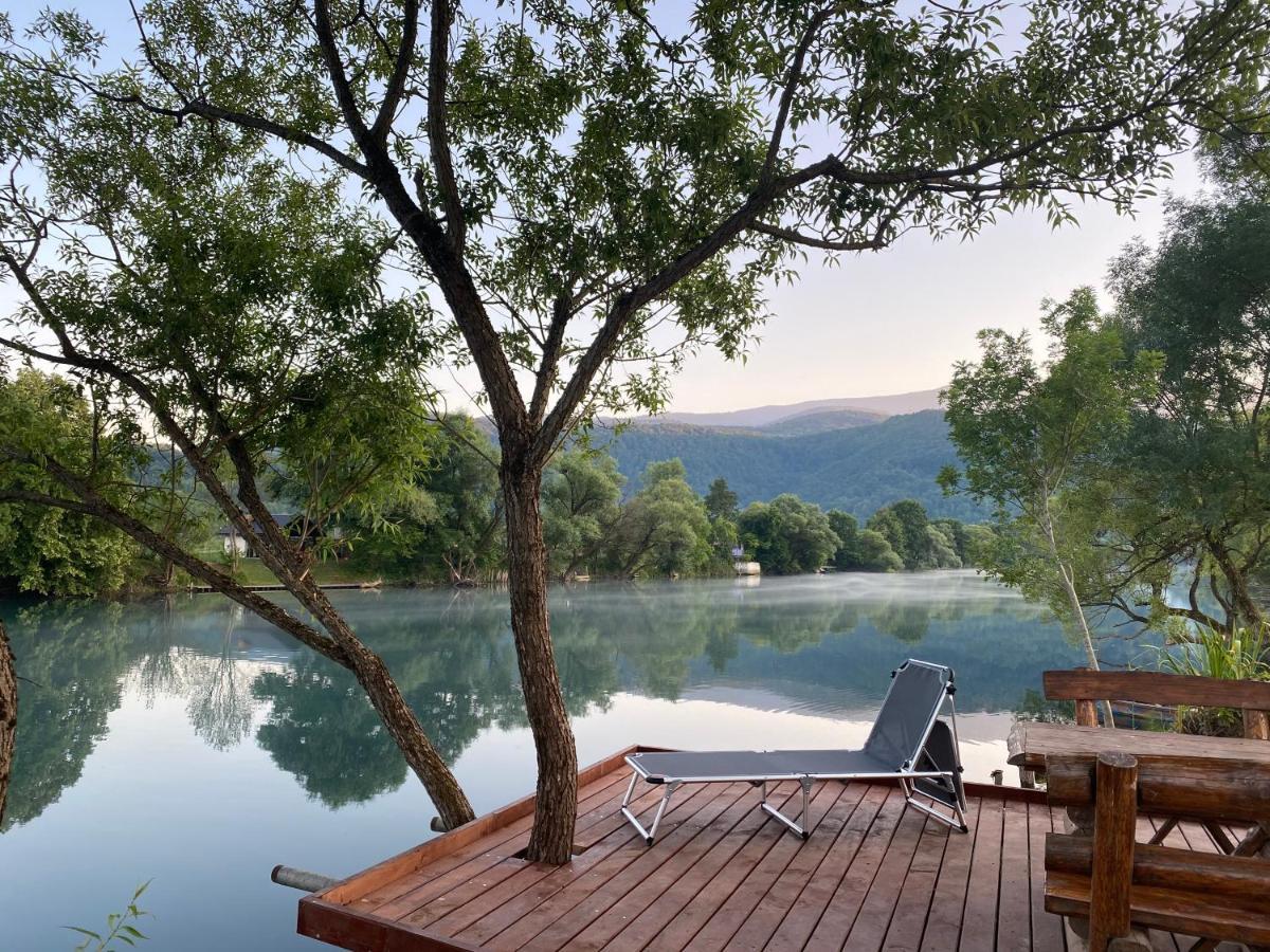 Willa River Luxury House